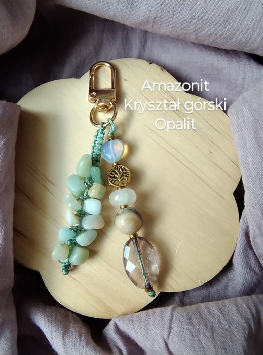 Brelok z kamieni naturalnych