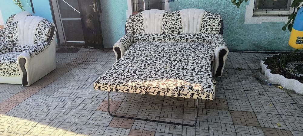 Продам диван з кріслами