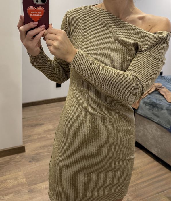 Сукня  від  Zara