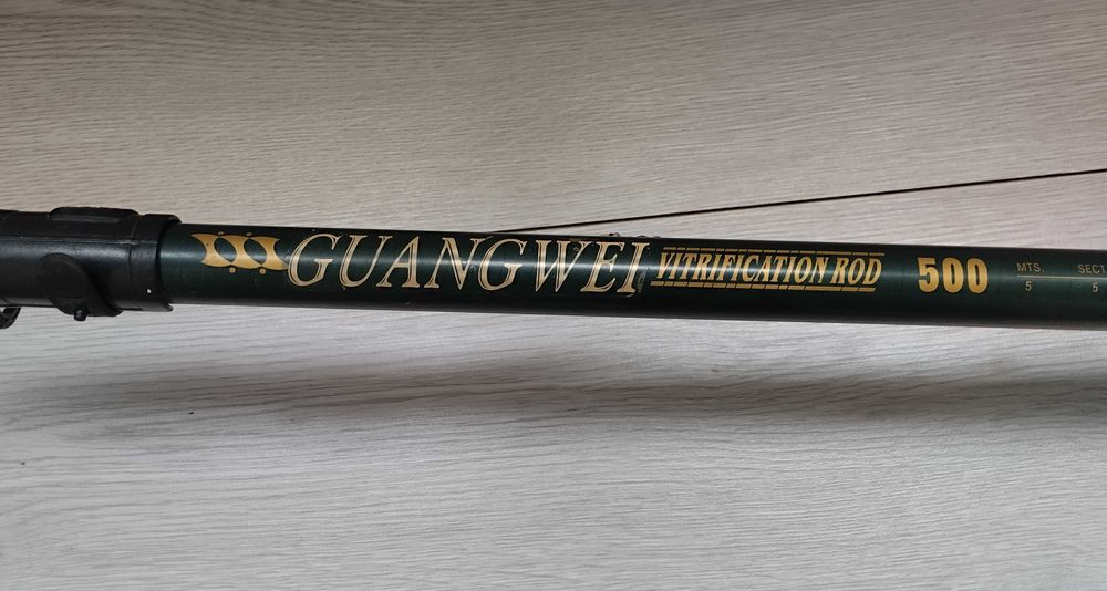 удилище модели Guangwei Vitrification Rod 500.+катушка
