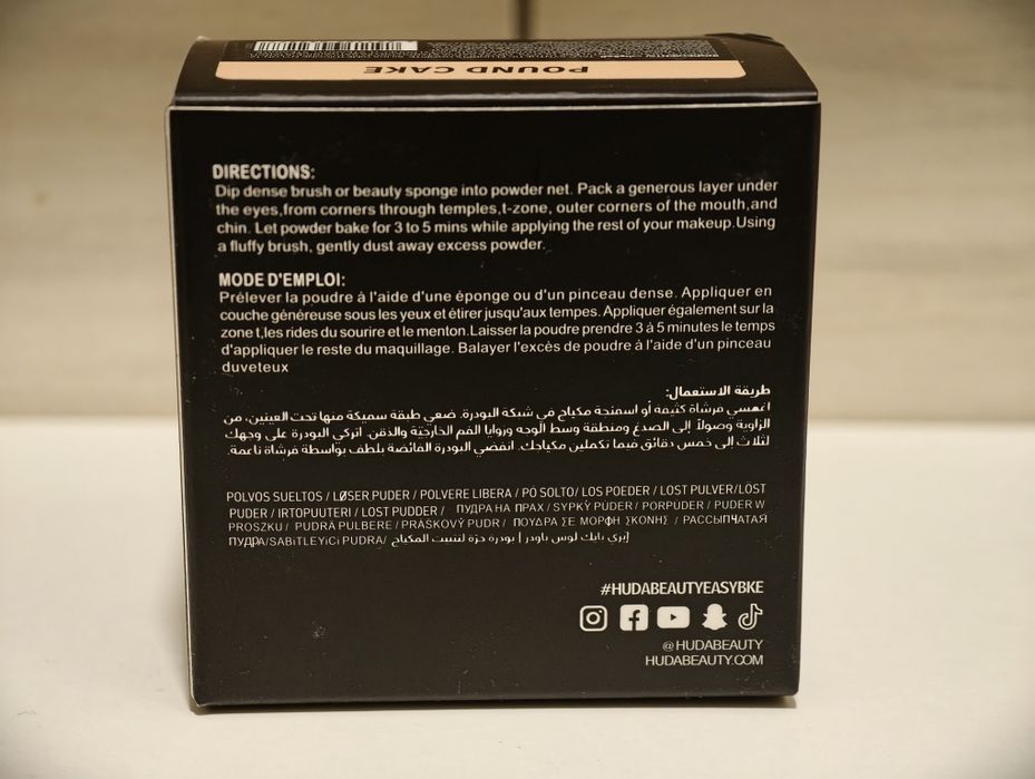 Huda beauty powder puder pound cake