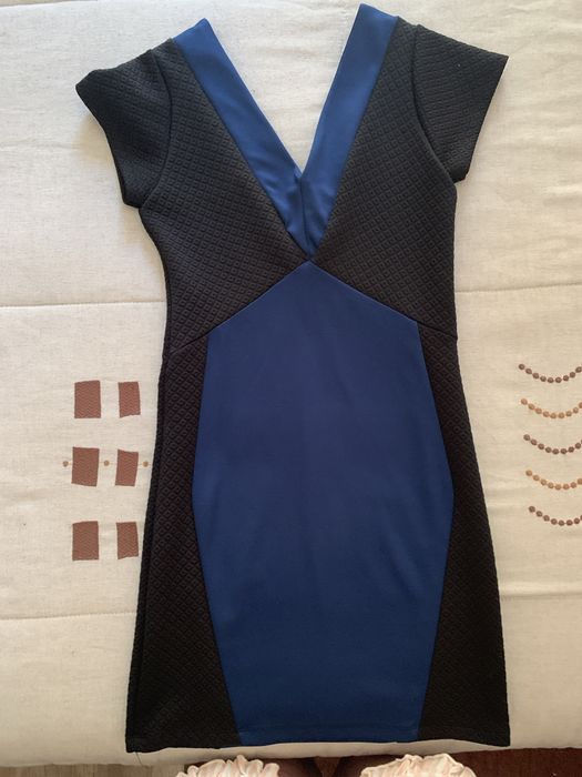 Vestido preto e azul