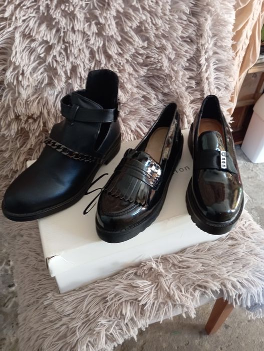 Жіночі кросівки.  Сток.