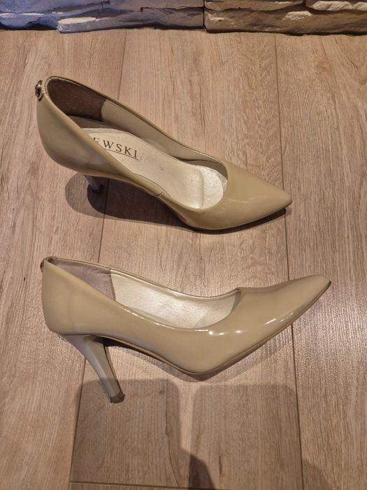 Beżowe / kremowe szpilki