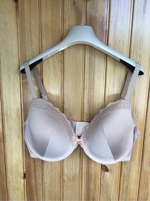 БОЛЬШОЙ РАЗМЕР!! Бюстгальтер М&S , р 90 F / 40 Е