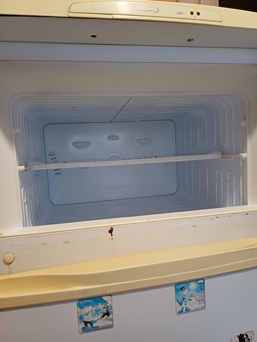 Продам холодильник