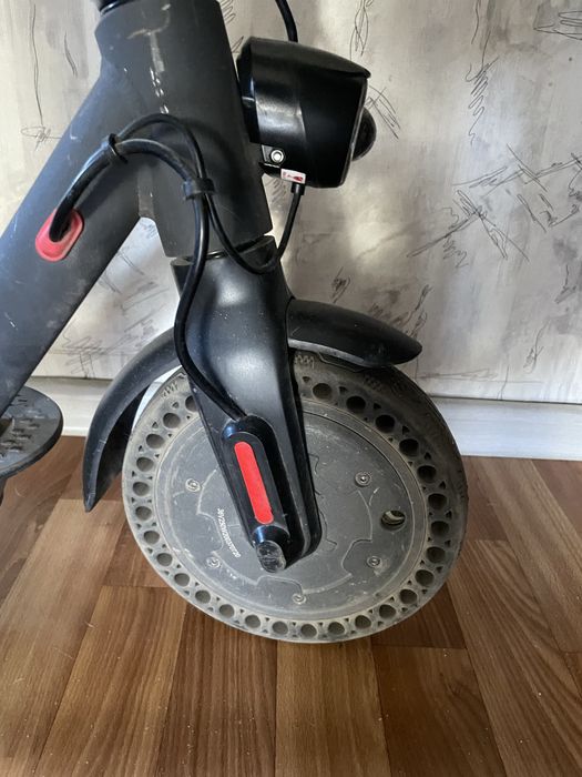 Електросамокат Like.Bike One (Black) 270 Wh