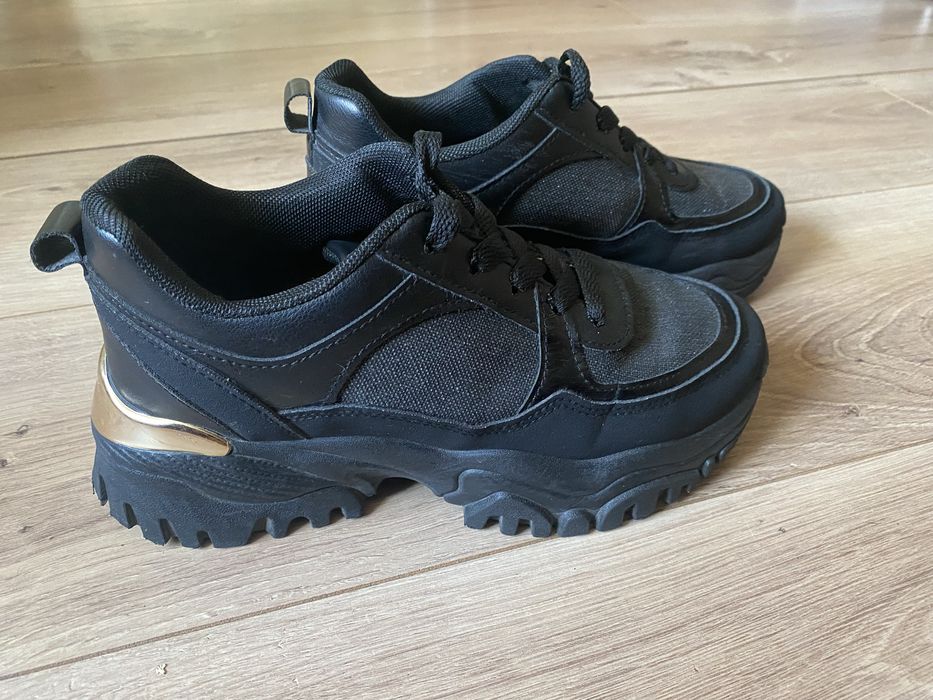 Czarne damskie sportowe buty 37