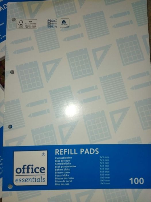 Блокнот Зошит A4 Office Essentials 100 аркушів