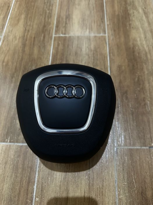 Poduszka kierownicy Audi A4 b8
