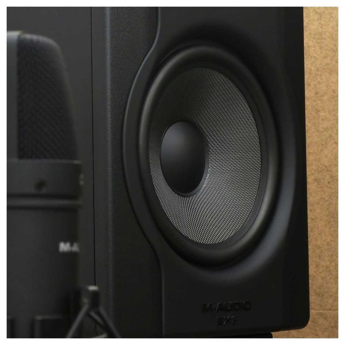 Colunas estúdio M-Audio BX8 D3