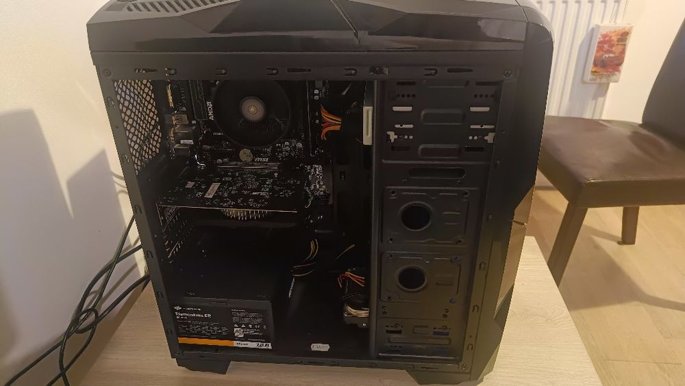 Komputer stacjonarny