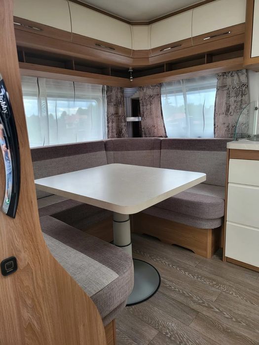 WYNAJEM PRZYCZEPY kempingowej Hobby 460Ufe  dla 4 osób