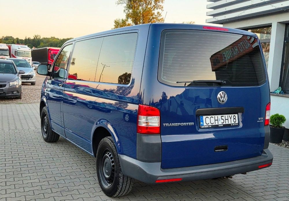 Volkswagen Transporter 2,0 TDI 140 KM 9- Osobowy