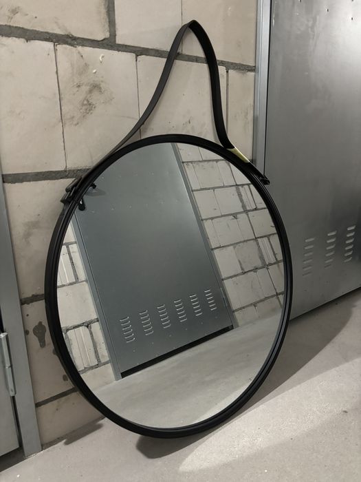 Lustro okrągłe na pasku 60cm