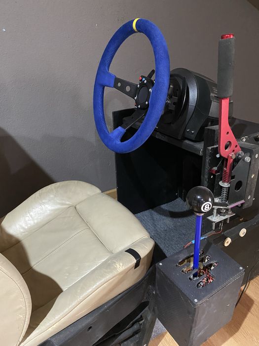 Simulador Thrustmaster T300