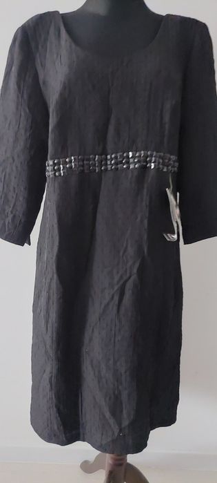 Polecam piękną sukienka na podszewce nowa