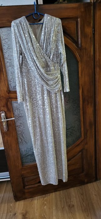 Плаття в гарному стані