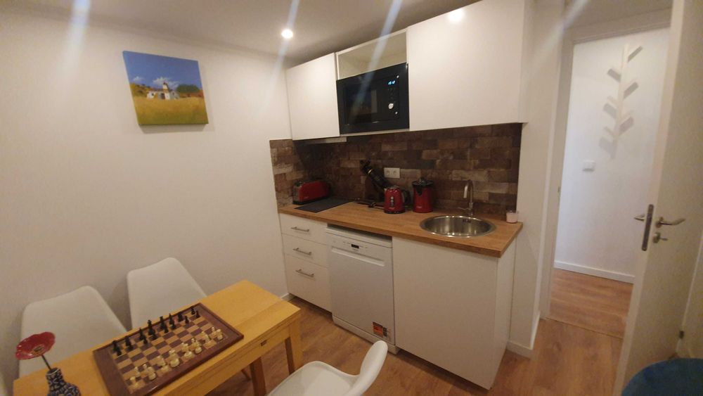 Apartamento Erasmus mobilado e equipado no centro Lisboa: T3 com 2 wcs