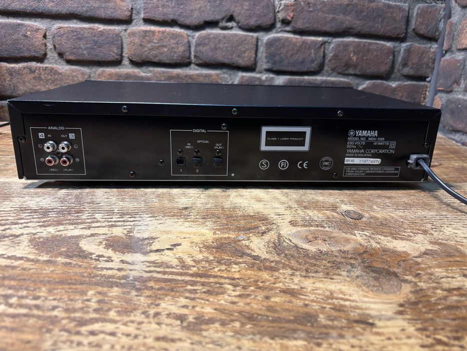 Odtwarzacz MiniDisc Yamaha MDX 595