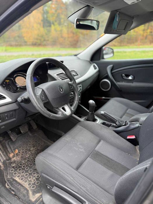 RENAULT MEGANE 1.5 Дизель 2011