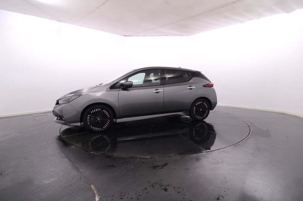 Nissan Leaf N-Connecta516523651604172801