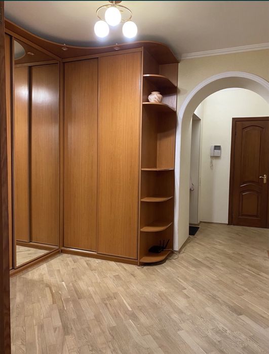 Оренда кімнати на пр Бажана біля метро Позняки