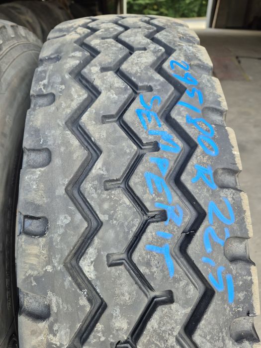 Opony 295 80R22.5 Semperit.