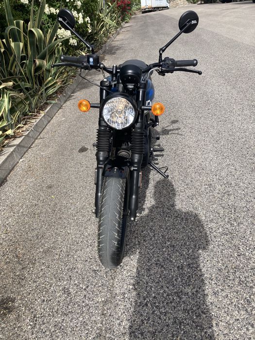 Royal Enfield hntr 350