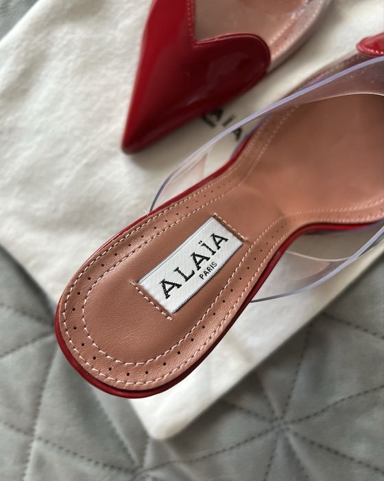 Туфлі (мюлі) жіночі Alaia червоні