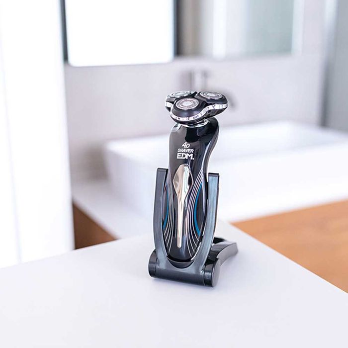 Máquina de barbear recarregável nova com garantia