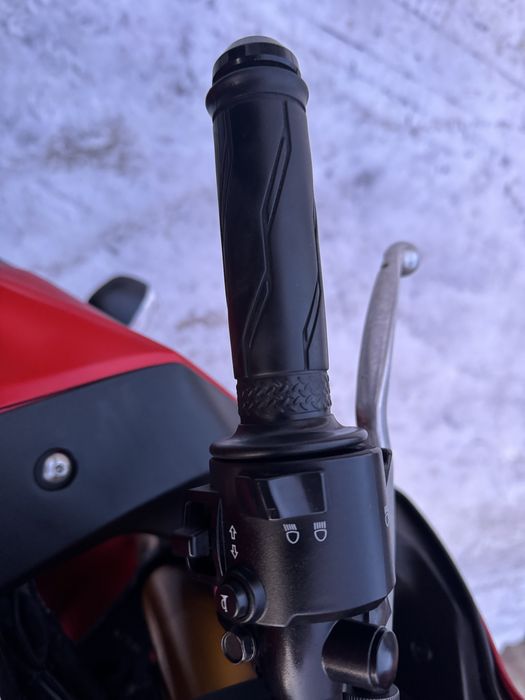 Мотоцикл Ямаха Yamaha YZF-R25 2019 рік