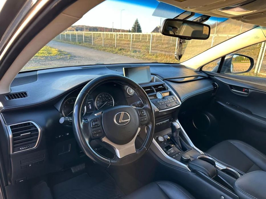 Lexus NX Lexus NX 200t 2017r., 2.0 benzyna