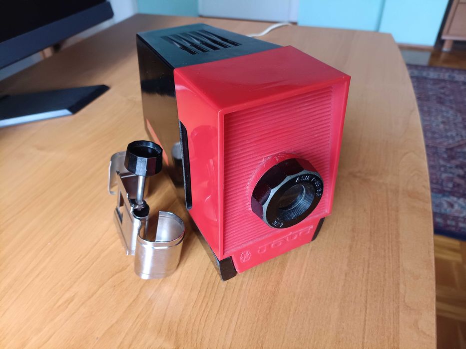 Rzutnik do przezroczy Jota