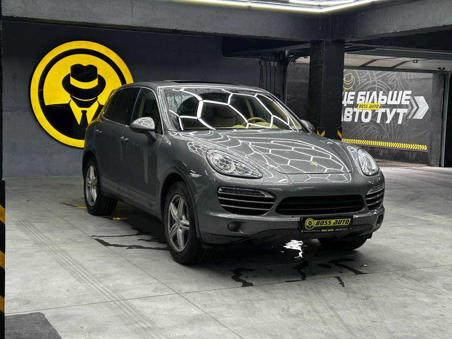 Porsche Cayenne  2013