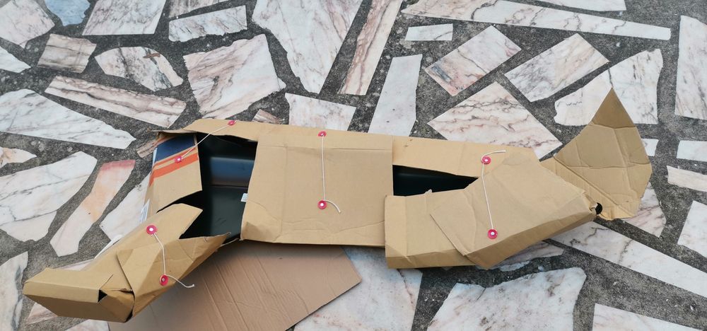 Guarda Lamas Esquerdo Toyota Corolla xli (AE100) [NOVO]