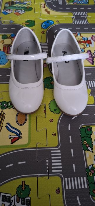 Дитячі туфлі, 33