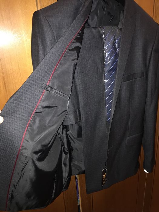 Мужской классический костюм