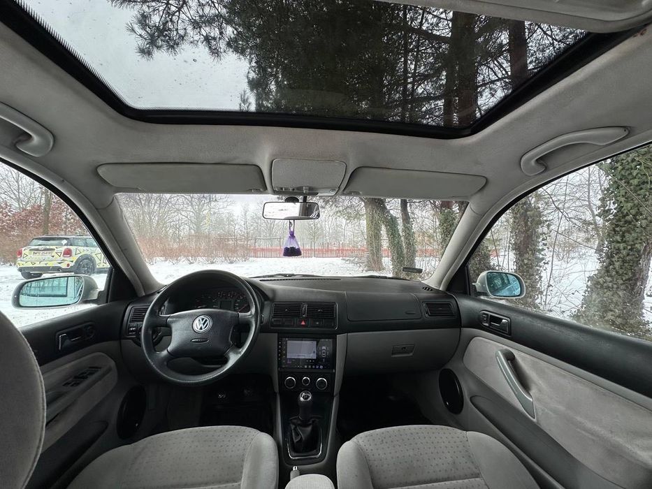 Volkswagen Golf 4 szyberdach świetny stan
