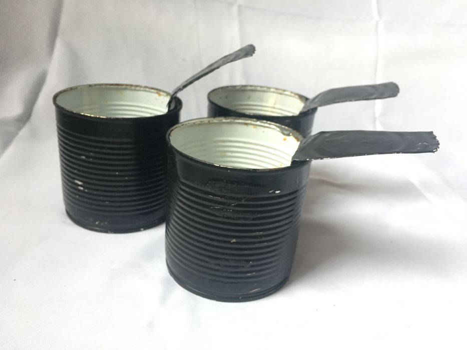 Уличная пепельница из консервной банки