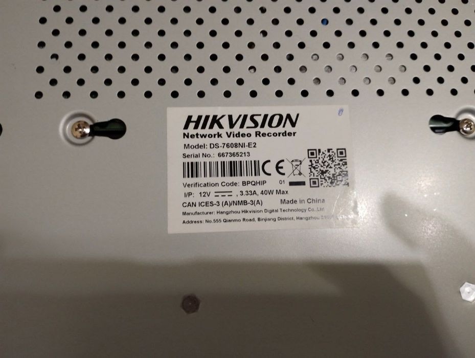 Відеореєстратор Hikvision ds-7608ni-e2 з двома HDD по 4 Тб