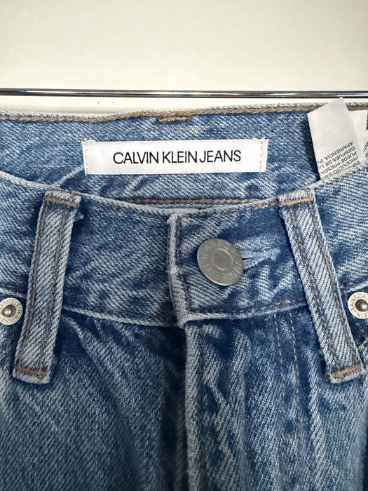 Świetne spodnie Calvin Klein prosta nogawka roz W25xL32