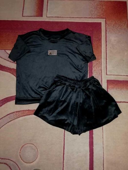 Komplet dresowy damski, welurowy, Nowy , rozmiar L