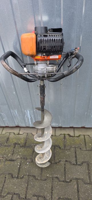 Wiertnica spalinowa Tanaka Tia-340