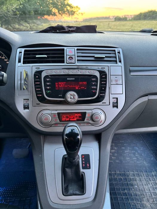 Ford Kuga 2.5 Turbo AWD 2010 год  Газ/бензин