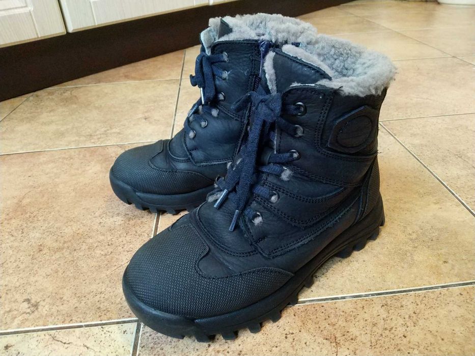 Зимние ботинки на натуральной цигейке  для мальчика 33р 21см