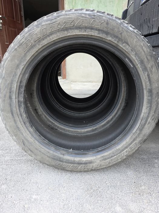 Bridgestone 235 55 19