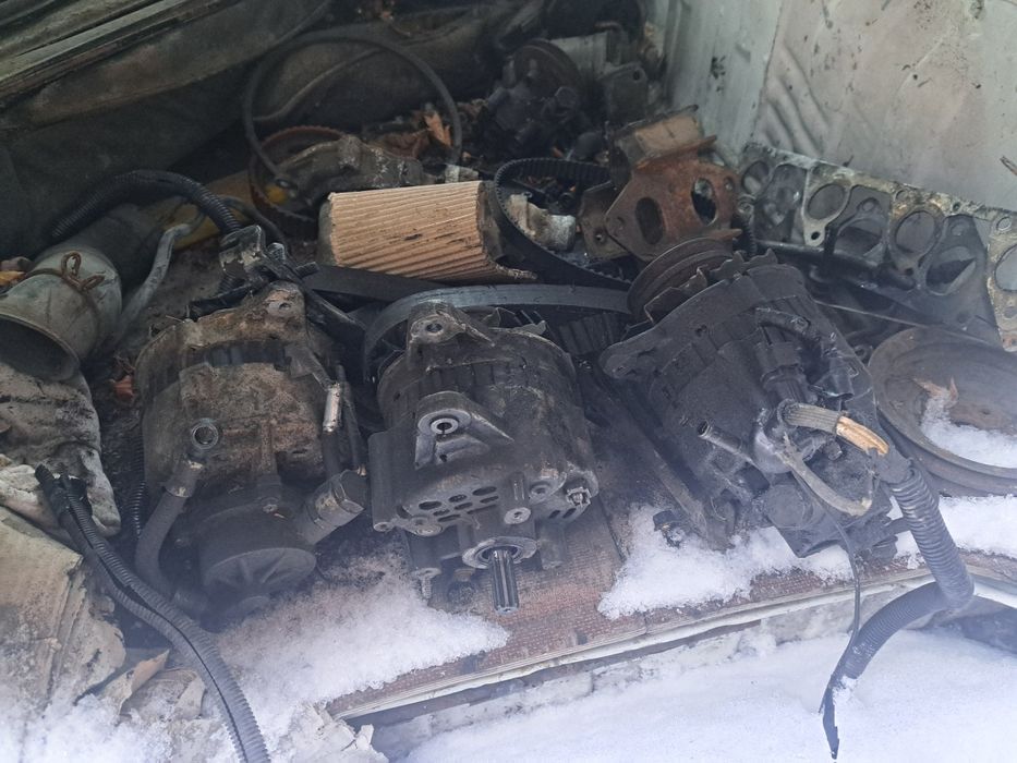 Генератор Kia Hyundai 2.5 tdi  4d56 d4bh d4ba d4bf