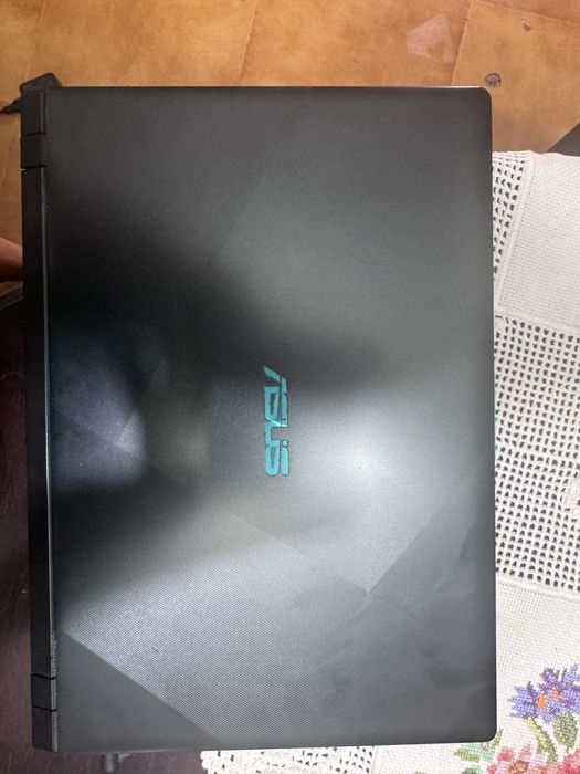 Vivo book 15 asus laptop x560