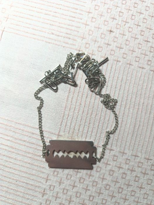 Продаю цепочки sk8 y2k